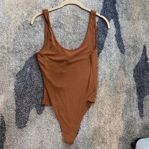 Fabrik small rust brown body suit